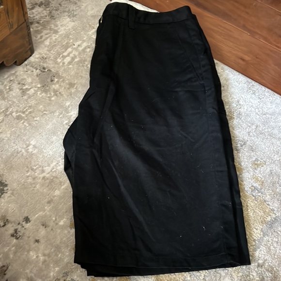 Mens Volcom shorts size 33 button front 4 pockets and one back button pocket - Picture 7 of 7